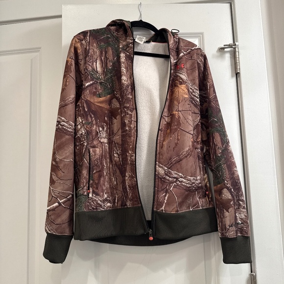 UnderArmour Full Zip Realtree Xtra Camo Hoodie - Picture 4 of 5
